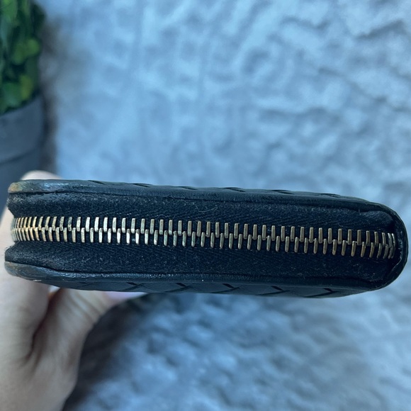 Bottega Veneta Black Long Zip Around Wallet with Pink Interior - Picture 10 of 12